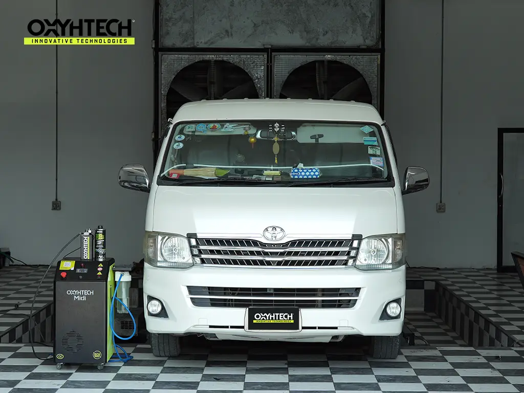 ผลงาน OXYHTECH - TOYOTA - VENTURY ล้างเขม่าคาร์บอน เครื่องยนต์สะอาดขึ้นทั้งระบบ