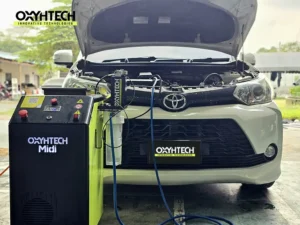 ผลงาน OXYHTECH - TOYOTA AVANZA ล้างเขม่าคาร์บอน เครื่องยนต์สะอาดขึ้นทั้งระบบ