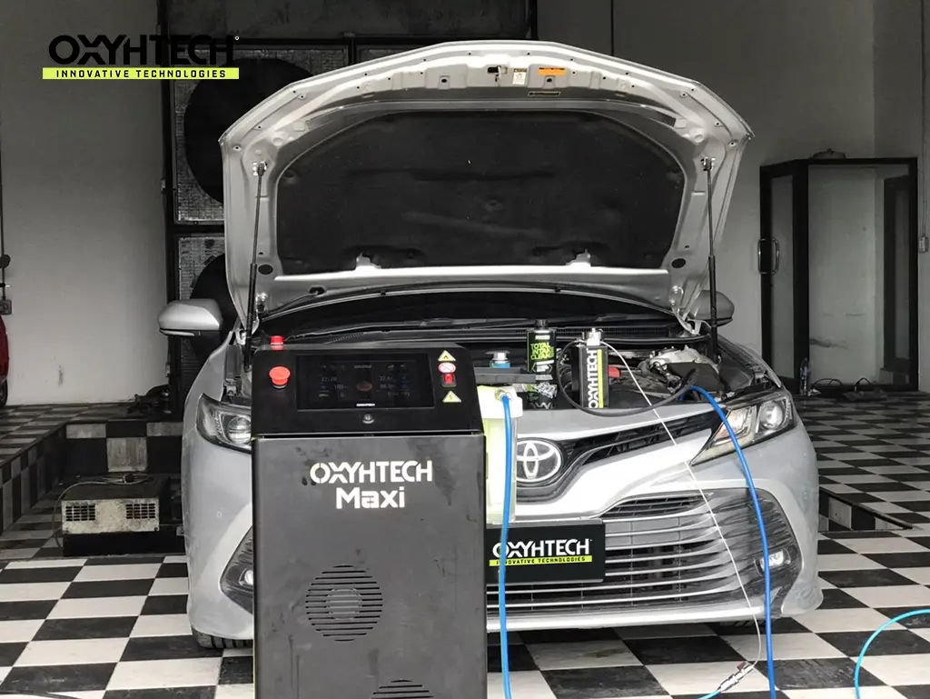 ผลงาน OXYHTECH - TOYOTA CAMRY-02 ล้างเขม่าคาร์บอน เครื่องยนต์สะอาดขึ้นทั้งระบบ