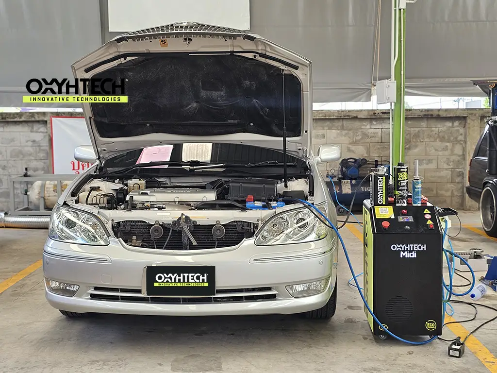ผลงาน OXYHTECH - TOYOTA CAMRY-03 ล้างเขม่าคาร์บอน เครื่องยนต์สะอาดขึ้นทั้งระบบ