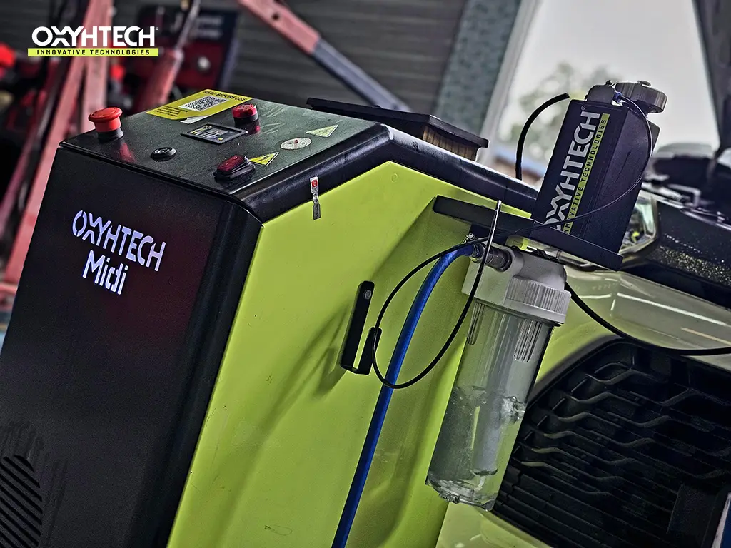 ผลงาน OXYHTECH - TOYOTA ALTIS ล้างเขม่าคาร์บอน เครื่องยนต์สะอาดขึ้นทั้งระบบ