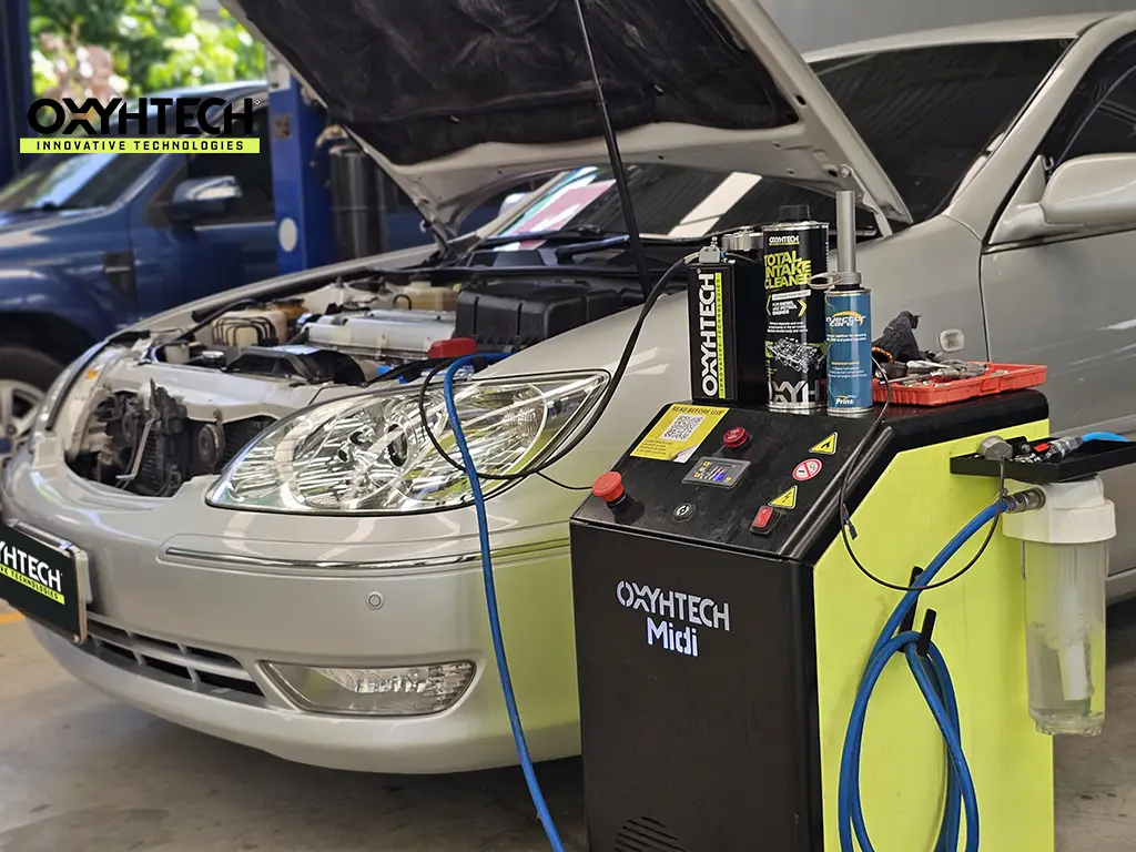 ผลงาน OXYHTECH - TOYOTA CAMRY-03 ล้างเขม่าคาร์บอน เครื่องยนต์สะอาดขึ้นทั้งระบบ