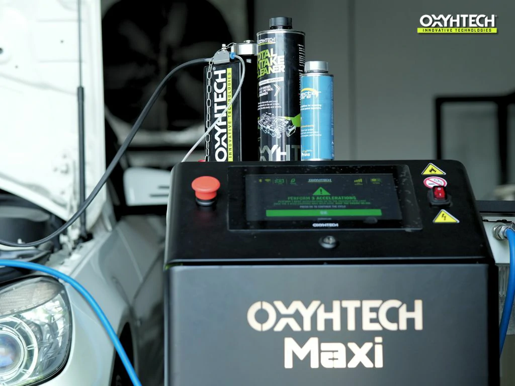 ผลงาน Oxyhtech - Benz E250 เบนซิน ดีท็อกซ์เครื่องยนต์ทั้งระบบ ล้างหัวฉีด ล้างท่อไดอี ล้างเขม่าลูกสูบ