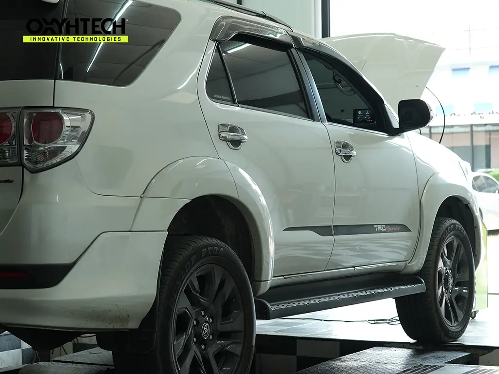 ผลงาน OXYHTECH - TOYOTA FORTUNER-04 ล้างเขม่าคาร์บอน เครื่องยนต์สะอาดขึ้นทั้งระบบ