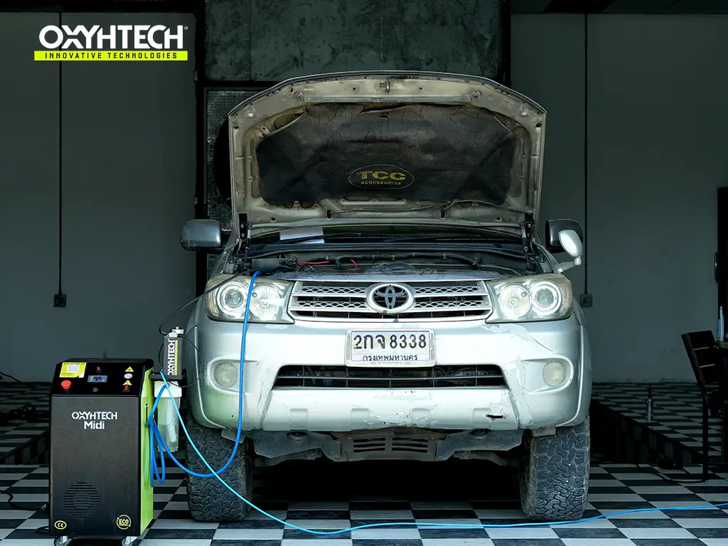 ผลงาน OXYHTECH - TOYOTA - HILUX - VIGO ล้างเขม่าคาร์บอน เครื่องยนต์สะอาดขึ้นทั้งระบบ
