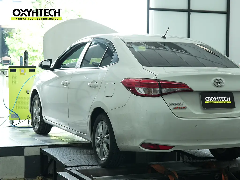 ผลงาน OXYHTECH - TOYOTA - YARIS ATIV ล้างเขม่าคาร์บอน เครื่องยนต์สะอาดขึ้นทั้งระบบ