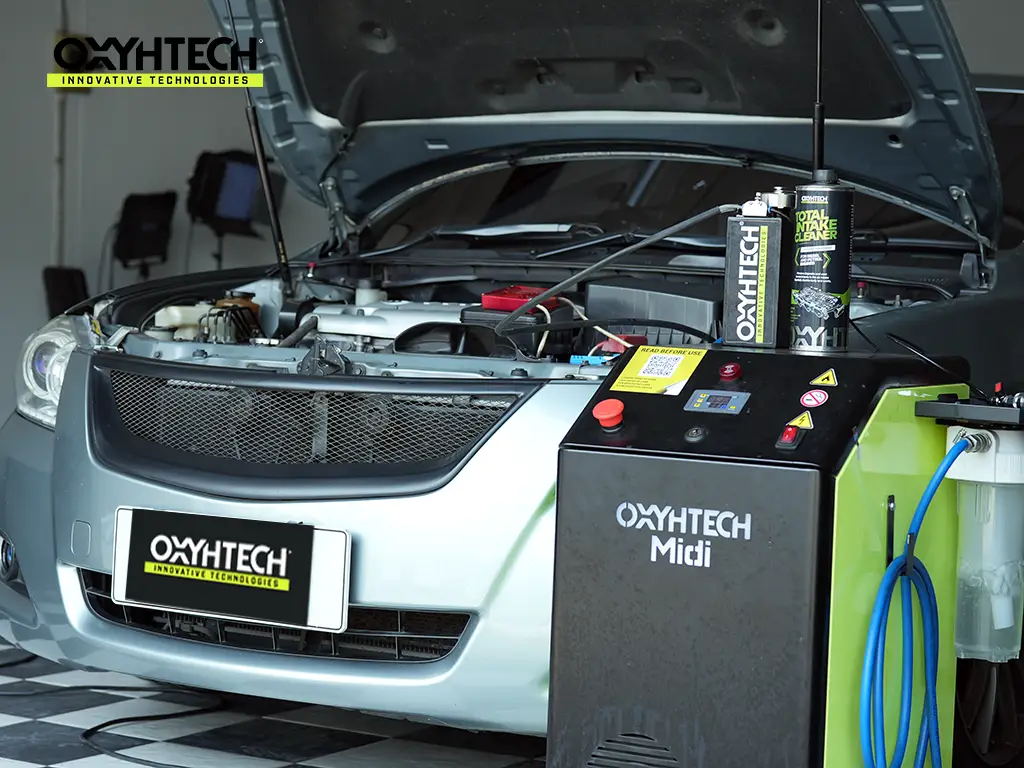 ผลงาน OXYHTECH - TOYOTA - CAMRY 2.0 - 09 ล้างเขม่าคาร์บอน เครื่องยนต์สะอาดขึ้นทั้งระบบ