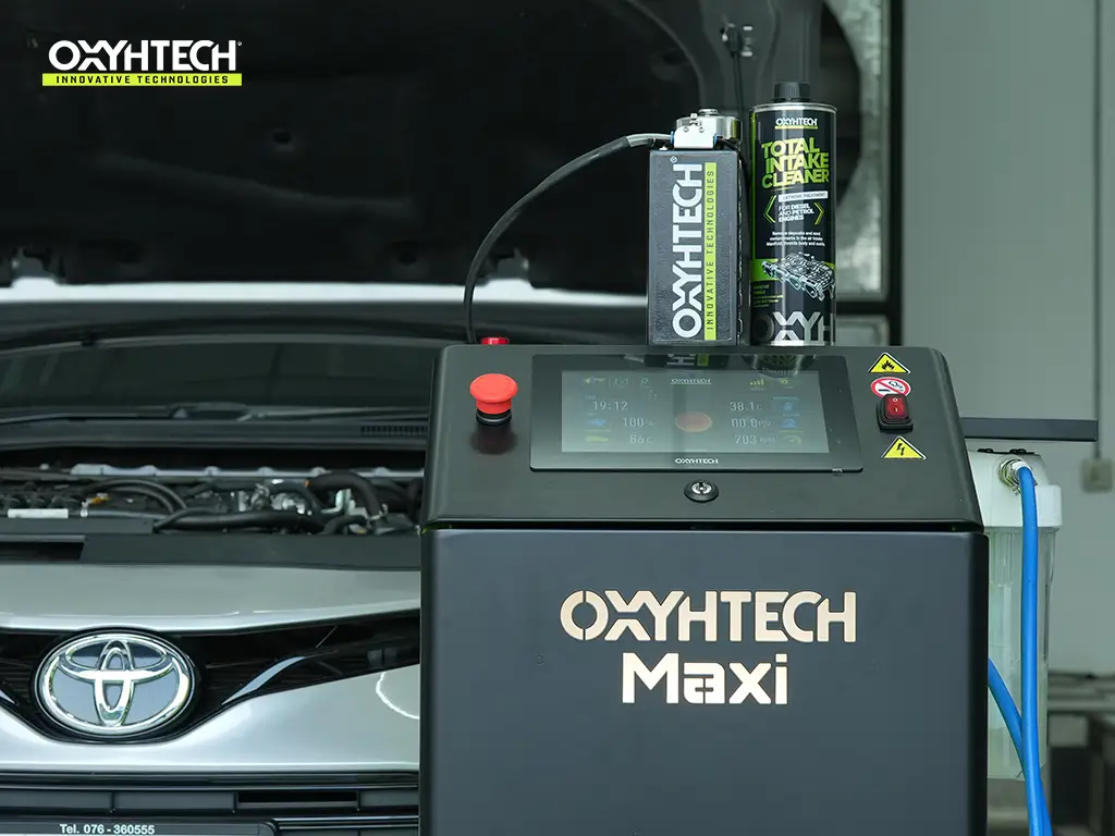 ผลงาน OXYHTECH - TOYOTA CAMRY-06 ล้างเขม่าคาร์บอน เครื่องยนต์สะอาดขึ้นทั้งระบบ