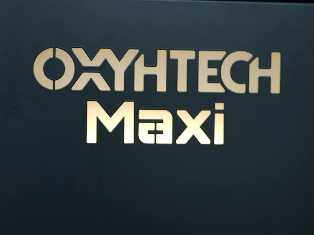 ผลงาน OXYHTECH - TOYOTA CAMRY-06 ล้างเขม่าคาร์บอน เครื่องยนต์สะอาดขึ้นทั้งระบบ