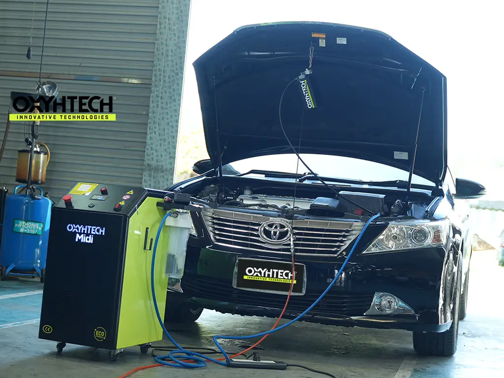 ผลงาน OXYHTECH - TOYOTA CAMRY-05 ล้างเขม่าคาร์บอน เครื่องยนต์สะอาดขึ้นทั้งระบบ