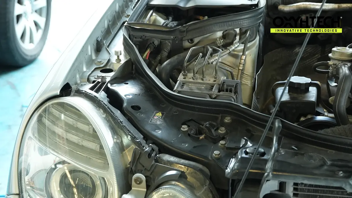 ผลงาน OXYHTECH - Benz E200 เบนซิน เครื่องยนต์สะอาด ขับลื่น ประหยัดน้ำมัน