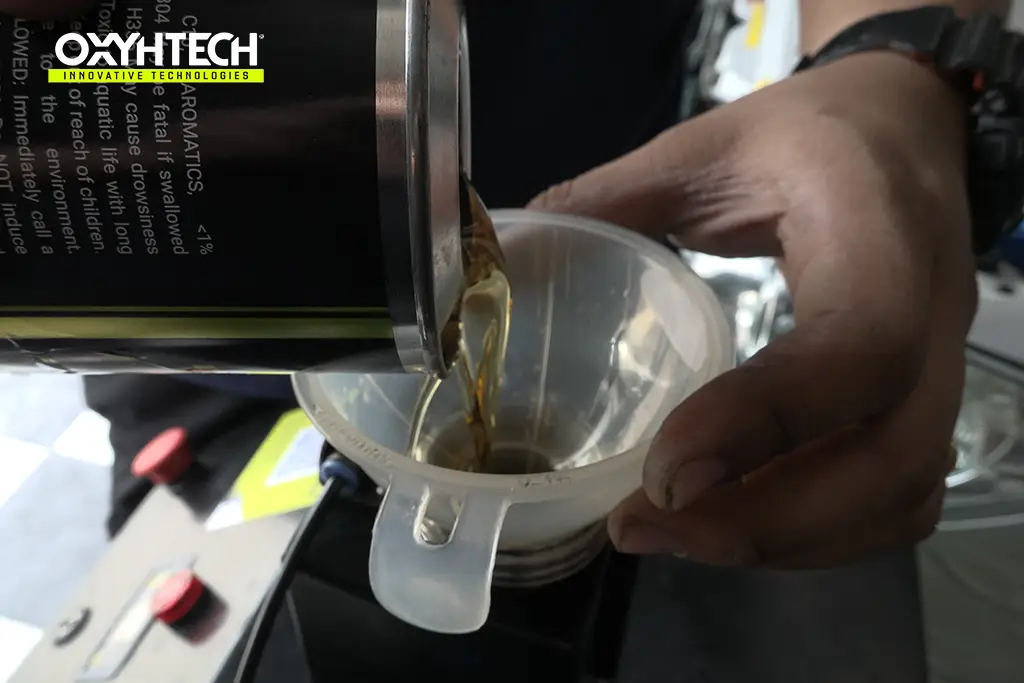 ผลงาน OXYHTECH - TOYOTA - CAMRY 2.4 -08 ล้างเขม่าคาร์บอน เครื่องยนต์สะอาดขึ้นทั้งระบบ