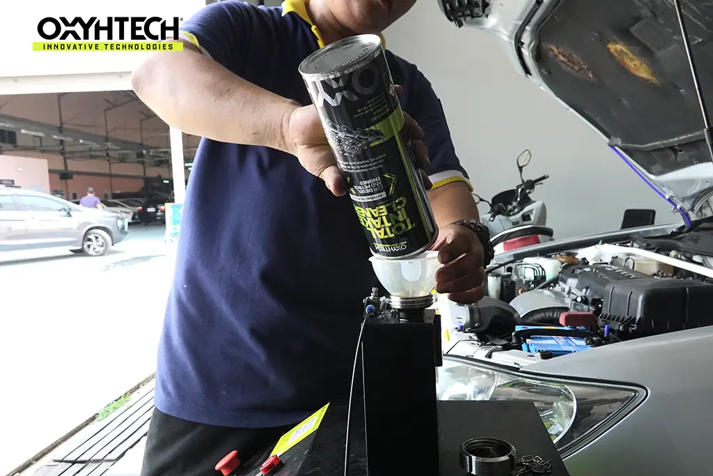 ผลงาน OXYHTECH - TOYOTA - CAMRY 2.4 -08 ล้างเขม่าคาร์บอน เครื่องยนต์สะอาดขึ้นทั้งระบบ