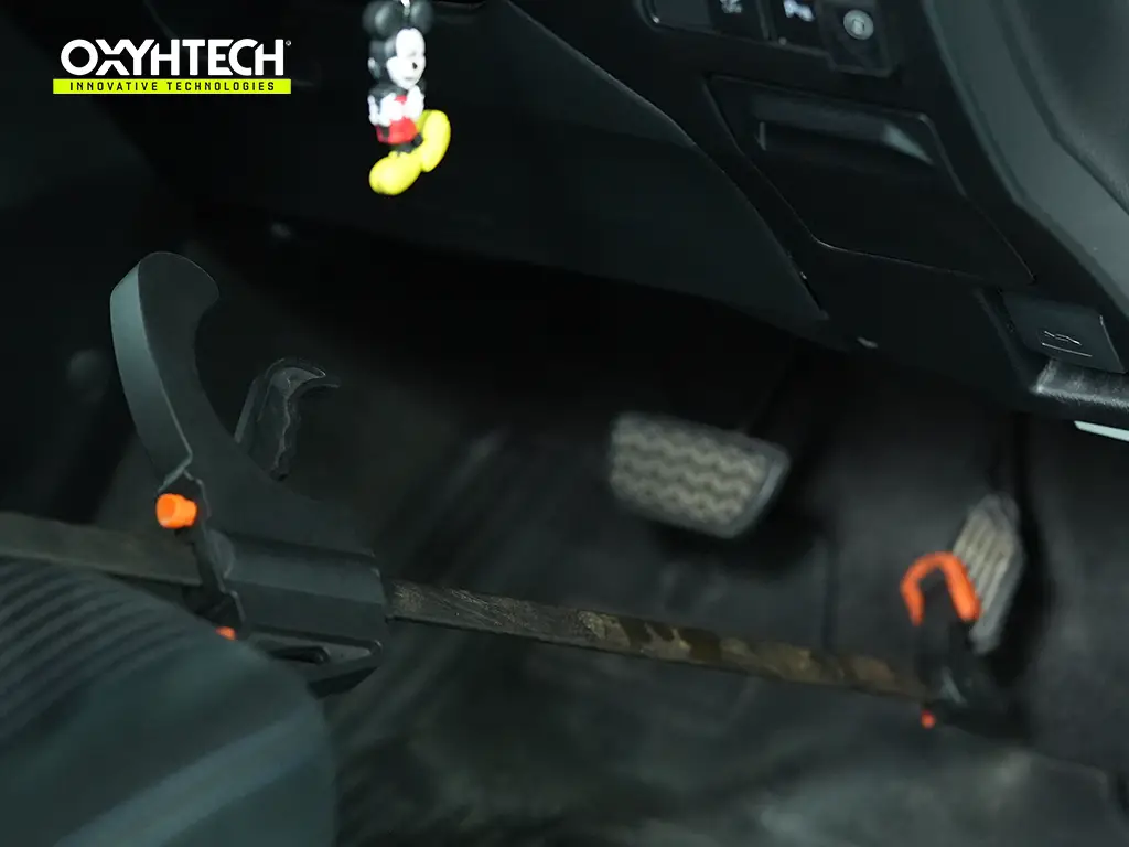 ผลงาน OXYHTECH - TOYOTA - YARIS ล้างเขม่าคาร์บอน เครื่องยนต์สะอาดขึ้นทั้งระบบ