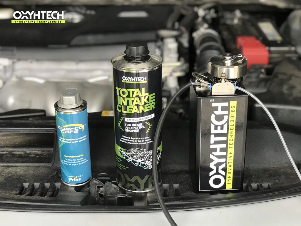 ผลงาน OXYHTECH - TOYOTA CAMRY-02 ล้างเขม่าคาร์บอน เครื่องยนต์สะอาดขึ้นทั้งระบบ