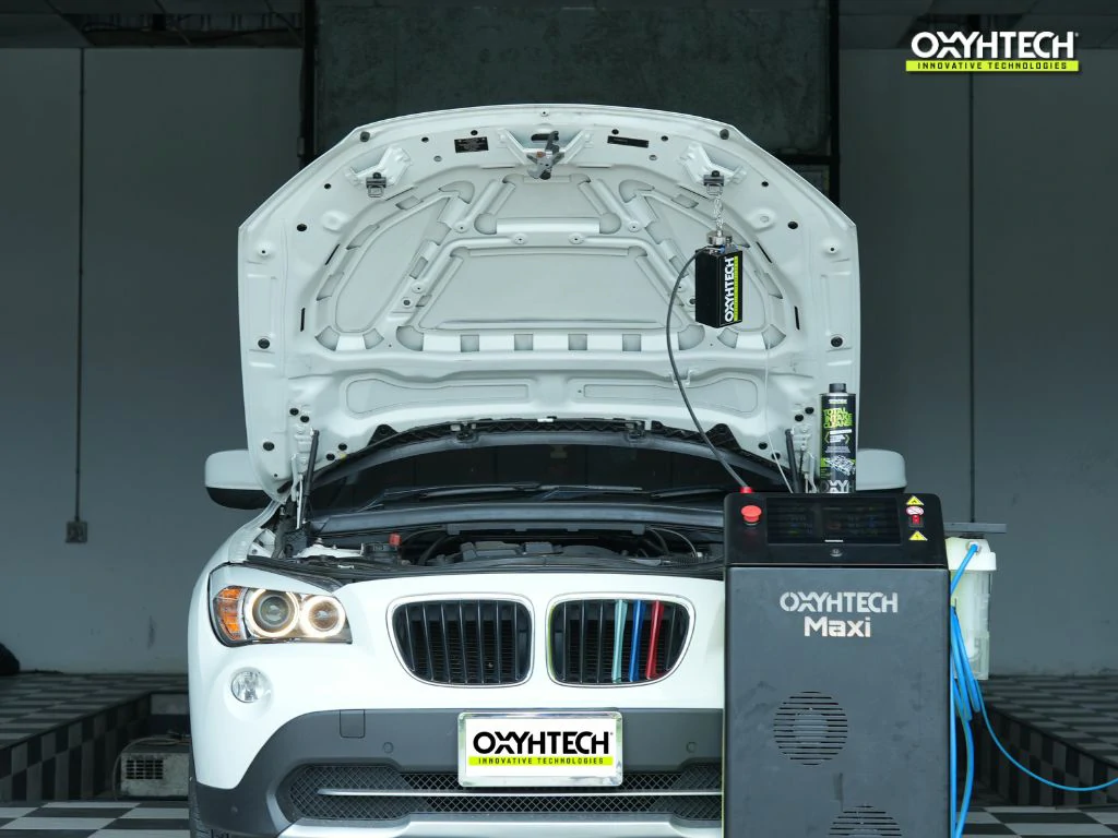 ผลงาน OXYHTECH - BMW ดีท็อกซ์เครื่องยนต์ทั้งระบบ ลดเขม่า ล้างท่อไอดี ล้างหัวฉีด เพิ่มอัตราเร่ง