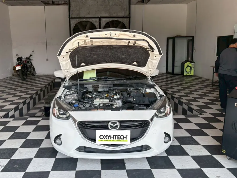 Oxyhtech Mazda2