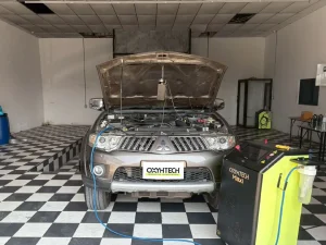 Oxyhtech Mitsubishi Pajero Sport 2.5 ดีเซล ลูกค้า ล้างเครื่องยนต์ เต็มระบบ
